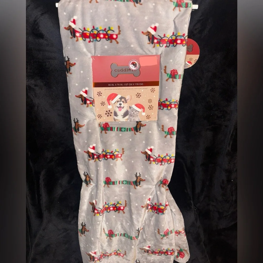 Dachshund Dog Holiday Print Throw Blanket in Gray